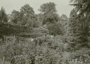Schloss Siebeneichen, Blick vom Mariengarten nach Südwesten auf die Feigenterrasse und zum Schloss
