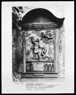 Epitaph für den Advokaten Abraham Mirgel (Relief mit der Opferung Isaaks)