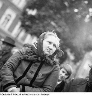 Fotoausstellung, Eröffnung Genosse Hager
