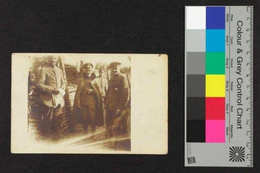 Feldpostkarte mit [Soldaten/Offizieren]
