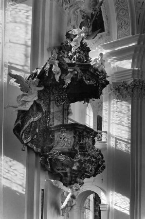 Kanzel : Kanzel. Holz, geschnitzt, farbig gefasst (1762-1765; F. Sporer). Weingarten Kreis Ravensburg, Sankt Martin von Tours und Sankt Oswald