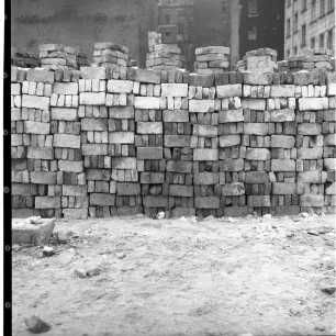 Negativ: Ruine, Steinmetzstraße 44-50, 1952