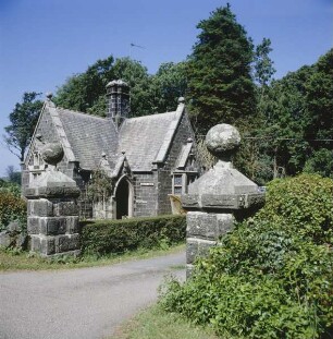 Bochym Manor Gatehouse