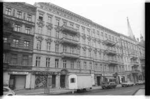 Kleinbildnegative: Mietshäuser, Grunewaldstraße, 1979