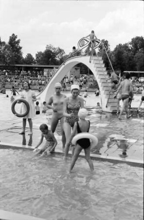 Breisach: Waldbad, Wasserrutschbahn