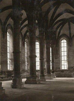 Baden-Würtemberg. Maulbronn. Kloster Maulbronn, Blick ins Herrenrefektorium, dem Speisesaal der Mönche (auch Sommerrefekt oder "Rebental"; um 1220-1225)