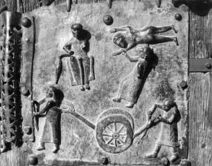 Bildfeld mit Rad : Bildfeld mit Rad. Bronze (vor 1138). Verona, Kirche San Zeno Maggiore, Westfassade, Portal, Tür