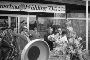Persönliche Einladung des Karlsruher Oberbürgermeisters an die Bürgermeister der Vorderpfalz zur Blumenschau "Frühling ´73" durch die Blumenkönigin "Primula I"