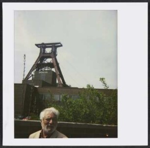 Wolfram Siebeck vor der Zeche Zollverein in Essen