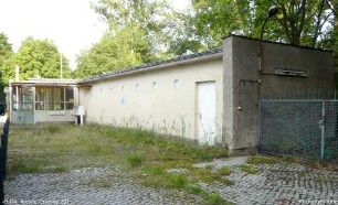 Pförtnergebäude und Einfahrt; Berlin, Marzahn-Hellersdorf