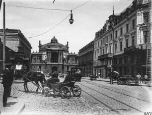 Theater : Blick auf das Theatergebäude in Odessa