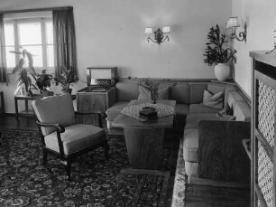 Möbel. Sitzgruppe (um 1950)
