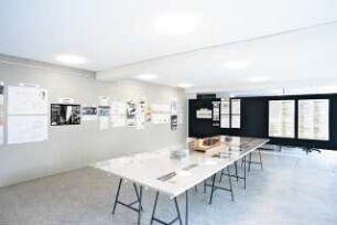 Ausstellung »Schinkel erhebt sich aus seinem Schrein. Der ZEIT-Wettbewerb zur Bauakademie 1995«. 15.5.-15.6.2017, Galerie des Architekturmuseums, Berlin: Ausstellungsfoto