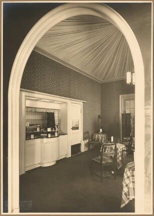 Kaufhaus F.V. Grünfeld, Leipziger Straße, Berlin Erfrischungsraum: Caferaum mit Büfettwand