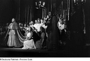 Szenen aus der Oper "Simone Boccanegra" von Giuseppe Verdi an der Städtischen Oper (heute Deutsche Oper) Berlin