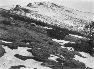 Gebirge : Blick über eine Gebirgslandschaft.