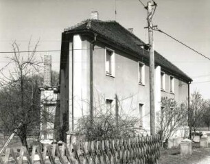 Schönteichen-Biehla, Schulstraße 30. Dreieckshaus (ehmals Eiskeller) (1851/1900)