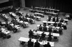 Gemeinderatssitzung in der Badnerlandhalle