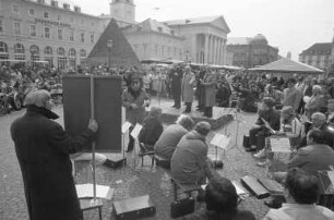 Oberbürgermeisterwahl 1986. Wahlkampfveranstaltung des Kandidaten Prof. Dr. Gerhard Seiler