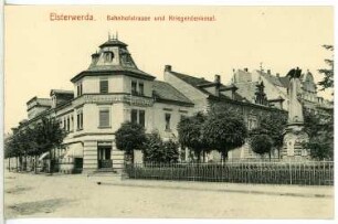 Elsterwerda. Bahnhofstraße und Kriegerdenkmal