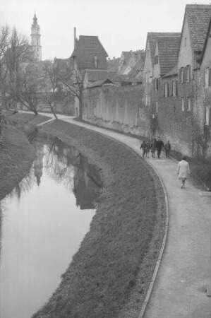 Donauwörth: alte Stadtmauer an der Wörnitz