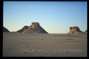 Panorama v. Lager Ä95/2 bei Sonnenaufgang (Anschluß Bild 33)