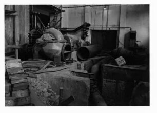 Industrie-Kraftwerk. Pumpenraum, Montage einer Pumpe der 40-atü-Anlage : Lauta (Niederlausitz). Industrie-Kraftwerk. Pumpenraum, Montage einer Pumpe der 40-atü-Anlage