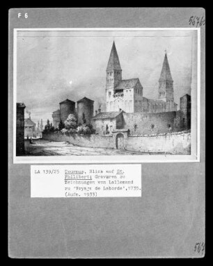 Tournus: Blick auf die Klosterkirche Saint-Philibert