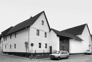 Liederbach, Schulstraße 7