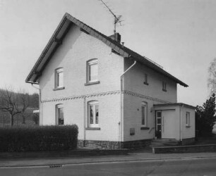 Ehem. Bahnwärterhaus; Lauterbach, Lauterbacher Straße 15