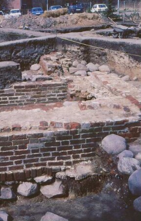 Kloster Reinbek: Ausgrabung: Fundament