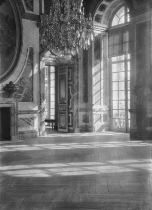 Appartement de la Reine — Salon de la Paix