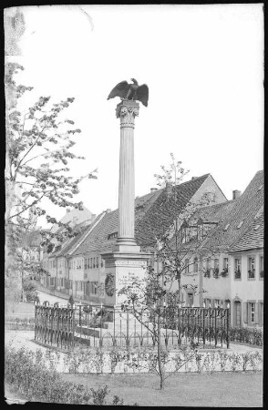 Geithain. Kriegerdenkmal und Nikolaistraße