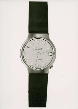 Junghans Herrenarmbanduhr "electronic" "dato-chron" "67/4751" von Udo Schultheiss