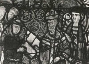 Erfurt. Barfüßerkirche. Chor. Farbige Glasfenster (nach der Restaurierung 1960). Ostfenster, Mittelbahn, Zeile 10: Franziskus erhält vom Papst Honorius III die Bestätigung seiner Regel. Ausschnitt:obere Hälfte mit sämtlichen Köpfen, spätromanisch)