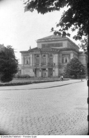 Leipzig. Ruine des 2. Gewandhauses zu Leipzig, Mai 1956