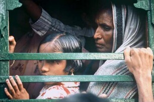 Indien. Straßenbahn (Indien – Tief Berührend // India – Touching deeply)