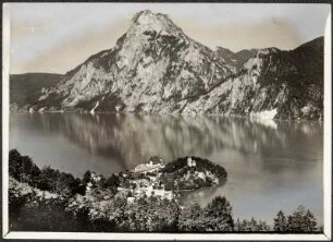 Traunkirchen, Österreich. Blick auf Traunkirchen und den Traunsee