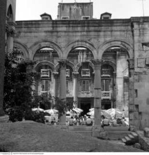 Diokletianspalast, Peristyl