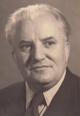 Porträt Willi Bredel (1901-1964; Schriftsteller). Fotografie 1955. Dresden: Deutsche Fotothek