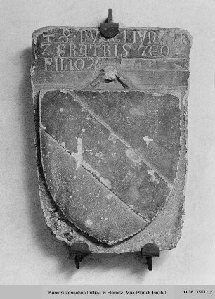 Grabstein mit Wappen des Nuccio di Giunta