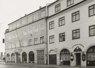 Wohn- und Geschäftshaus