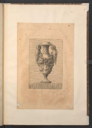 Vase mit Maske und Eulen