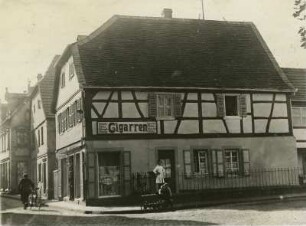 Fachwerk, Laden