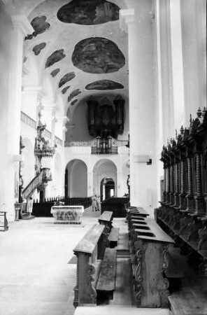 Chorgestühl und Orgel der Pfarrkirche St. Trudpert im Münstertal