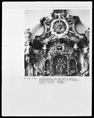 Altar mit Darstellung des Heiligen Geistes
