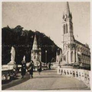 Lourdes, Rosenkranzbasilika