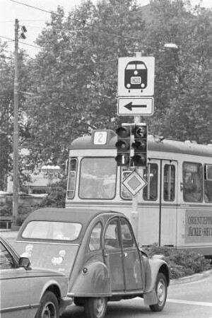 Neue Beschilderung am Gottesauer Platz