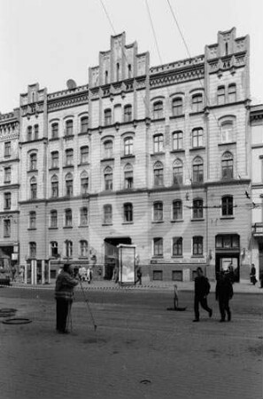 Mietshaus Merķeļa iela 8 (Pauluccistraße) in Riga