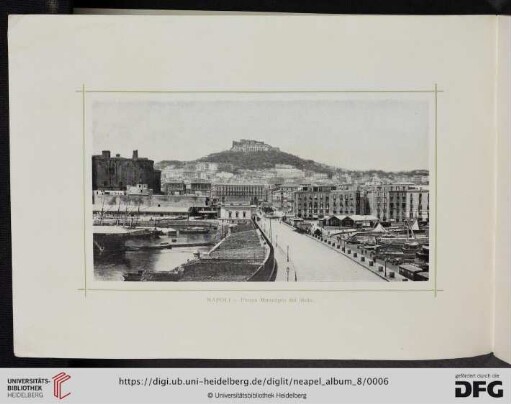 Napoli - Piazza Muncipio dal Molo